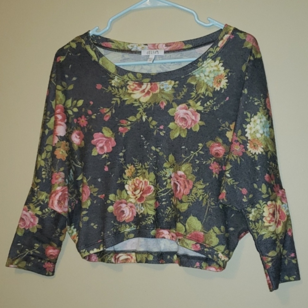 dELiA*S Rose Print Cropped Top - Picture 1 of 6
